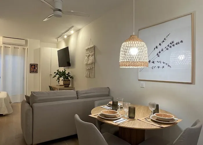 Loft Con Wifi Lavadora Secadora Cama Agradable Muy Proximo Διαμέρισμα Βαλένθια