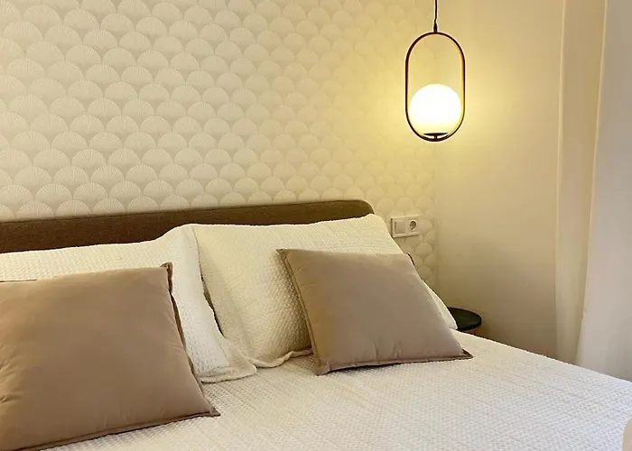 Διαμέρισμα Loft Con Wifi Lavadora Secadora Cama Agradable Muy Proximo *