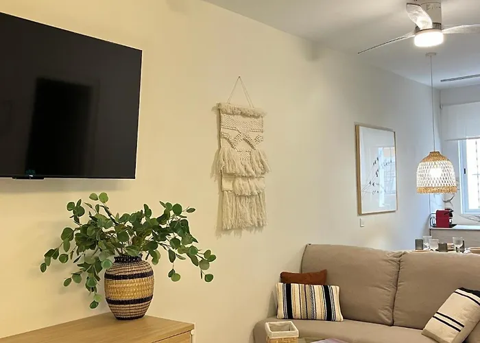 Διαμέρισμα Loft Con Wifi Lavadora Secadora Cama Agradable Muy Proximo