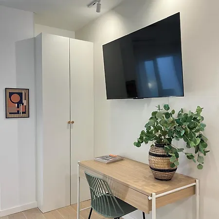 Apartman Loft Con Wifi Lavadora Secadora Cama Agradable Muy Proximo Valencia